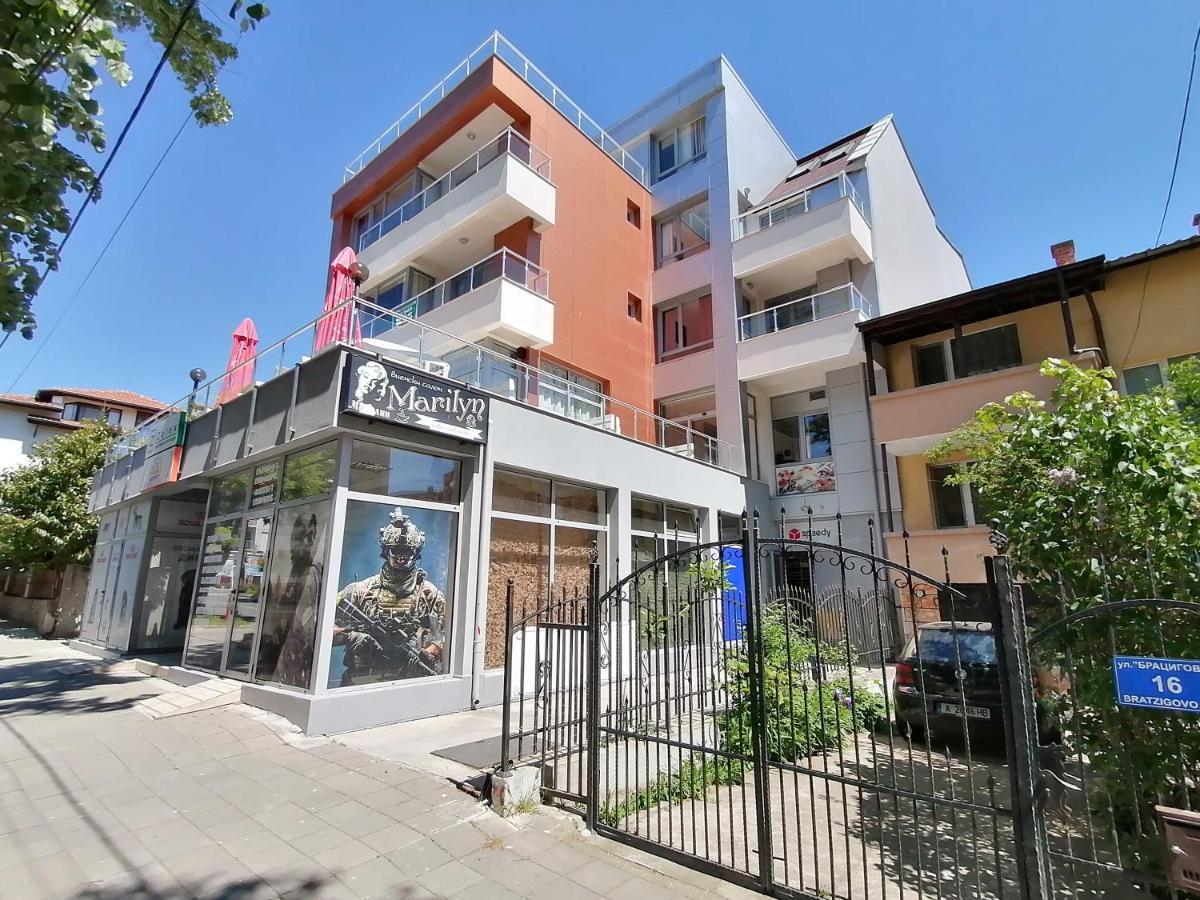 Zoleks Apartment Burgas Exterior foto